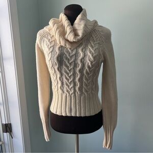 Bebe Crème 100% Mercerized Wool Cropped Cable Knit Cowl Turtleneck Sweater Sz M
